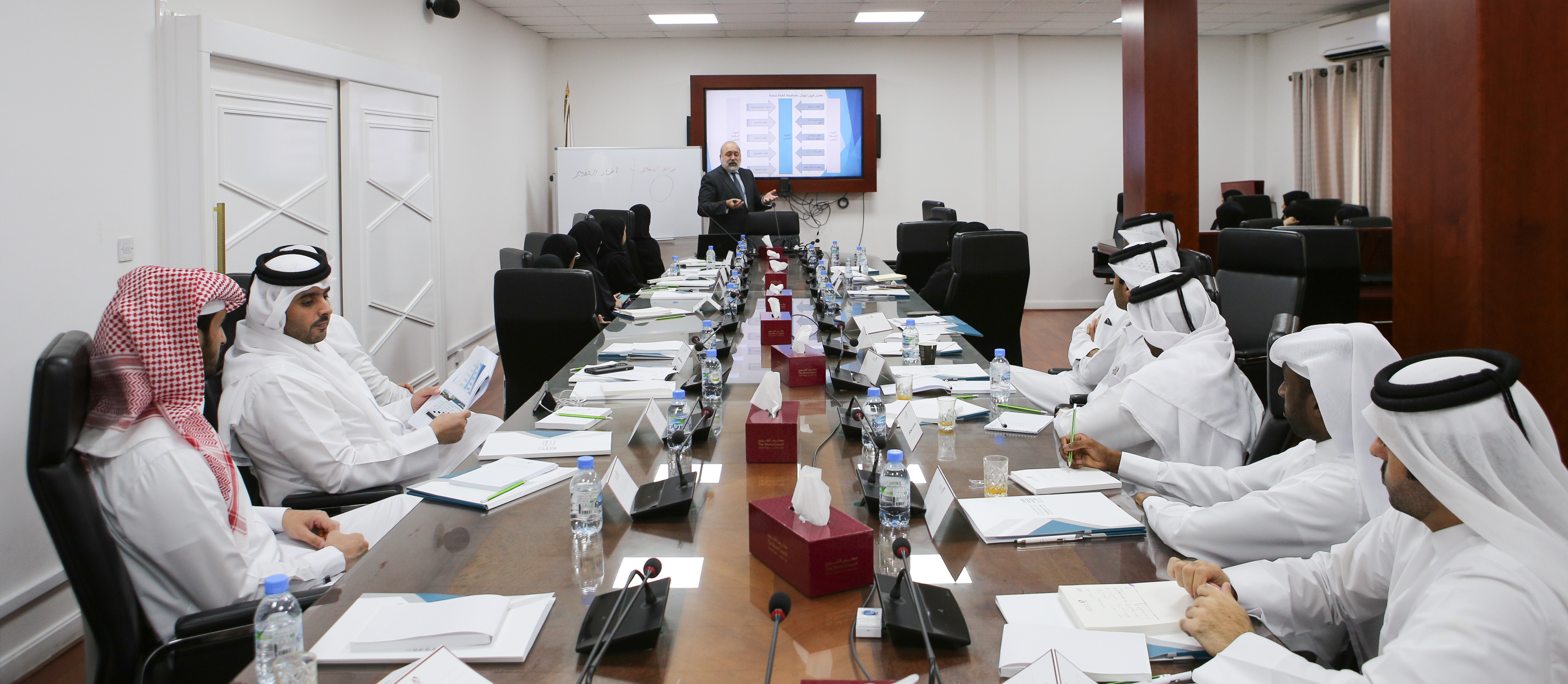 الأمانة العامة لمجلس الشورى تنظم دورة تدريبية حول المهارات القيادية المتقدمة
