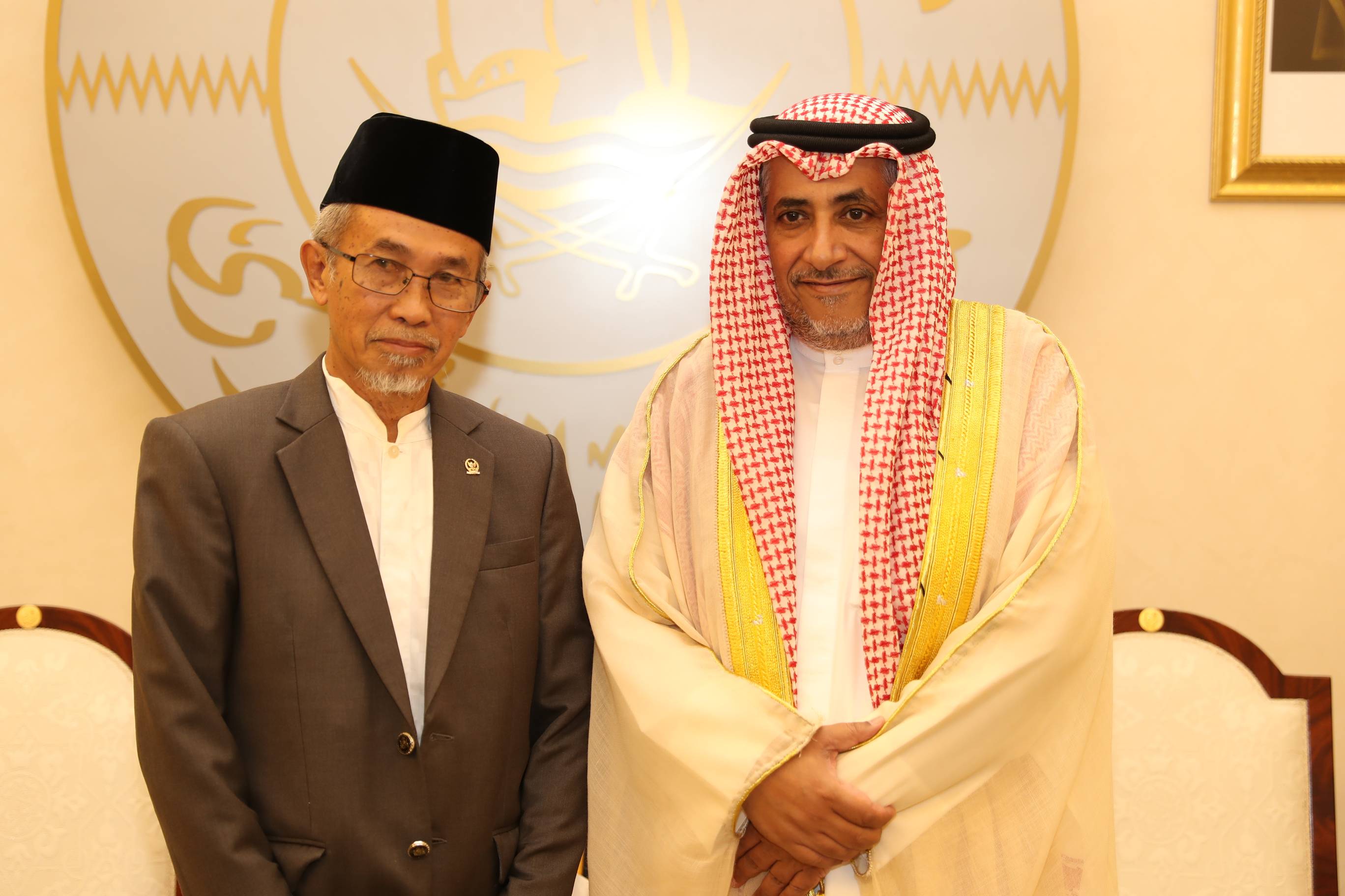 نائب رئيس مجلس الشورى يجتمع مع نائب رئيس مجلس النواب الإقليمي في إندونيسيا
