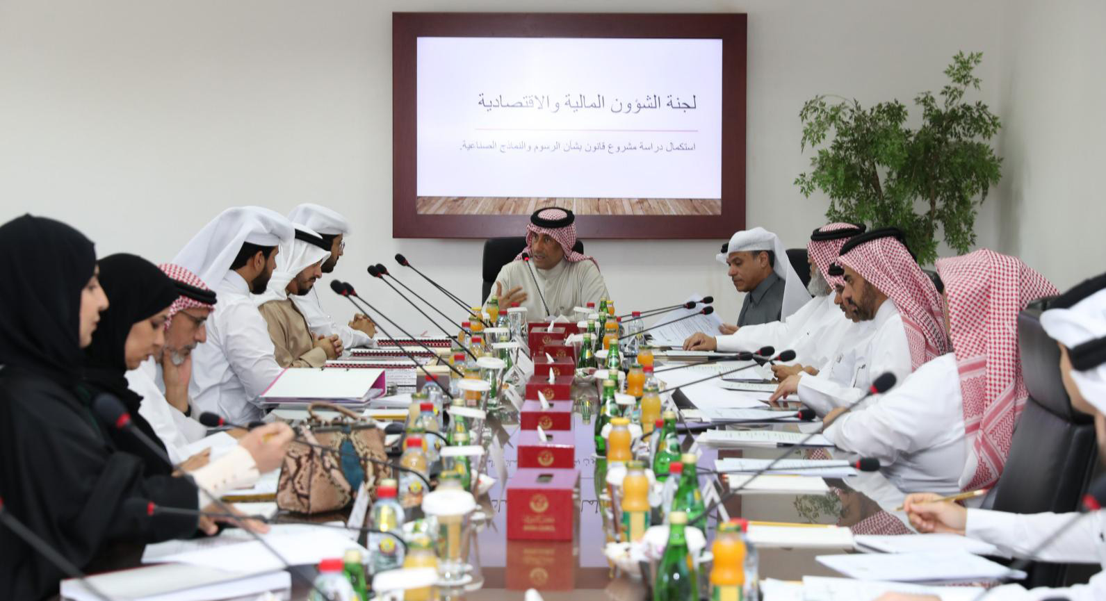 اجتماع لجنة الشؤون المالية والاقتصادية بمجلس الشورى