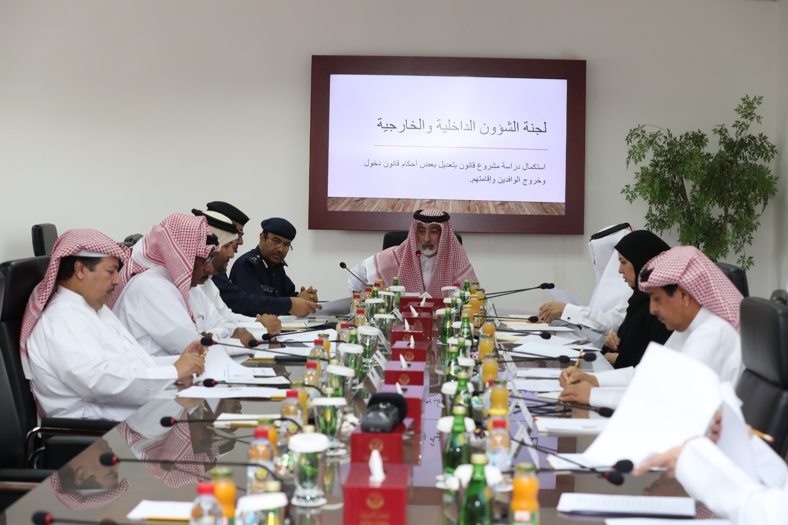 اجتماع لجنة الشؤون الداخلية والخارجية بمجلس الشورى