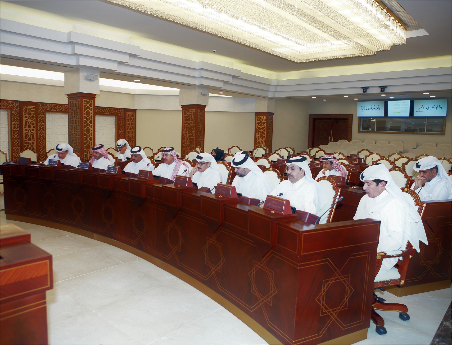 اجتماع اللجنة المشتركة لمناقشة مشروعي قانوني التأمينات الاجتماعية والتقاعد العسكري بمجلس الشورى