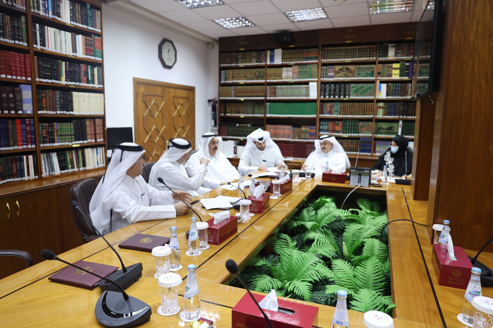 اللجنة الخاصة بدراسة المظاهر المصاحبة للزواج بالشورى تضع تقريرها النهائي