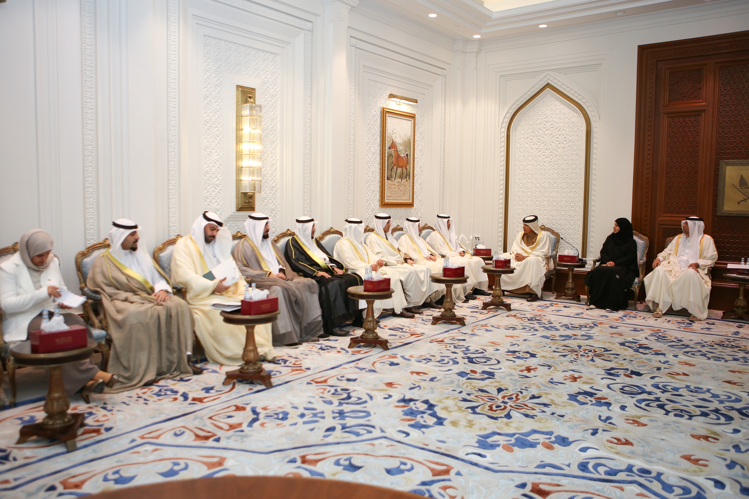 رئيس مجلس الشورى يجتمع مع وفد برلماني كويتي