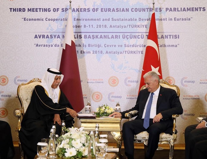 رئيس مجلس الشورى يجتمع مع رئيس الجمعية الوطنية الكبرى في تركيا